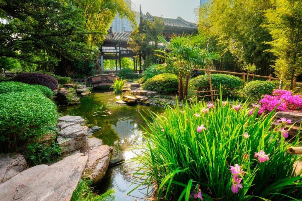 7 Days Inn Chengdu Sichuan University South Railway Station Экстерьер фото