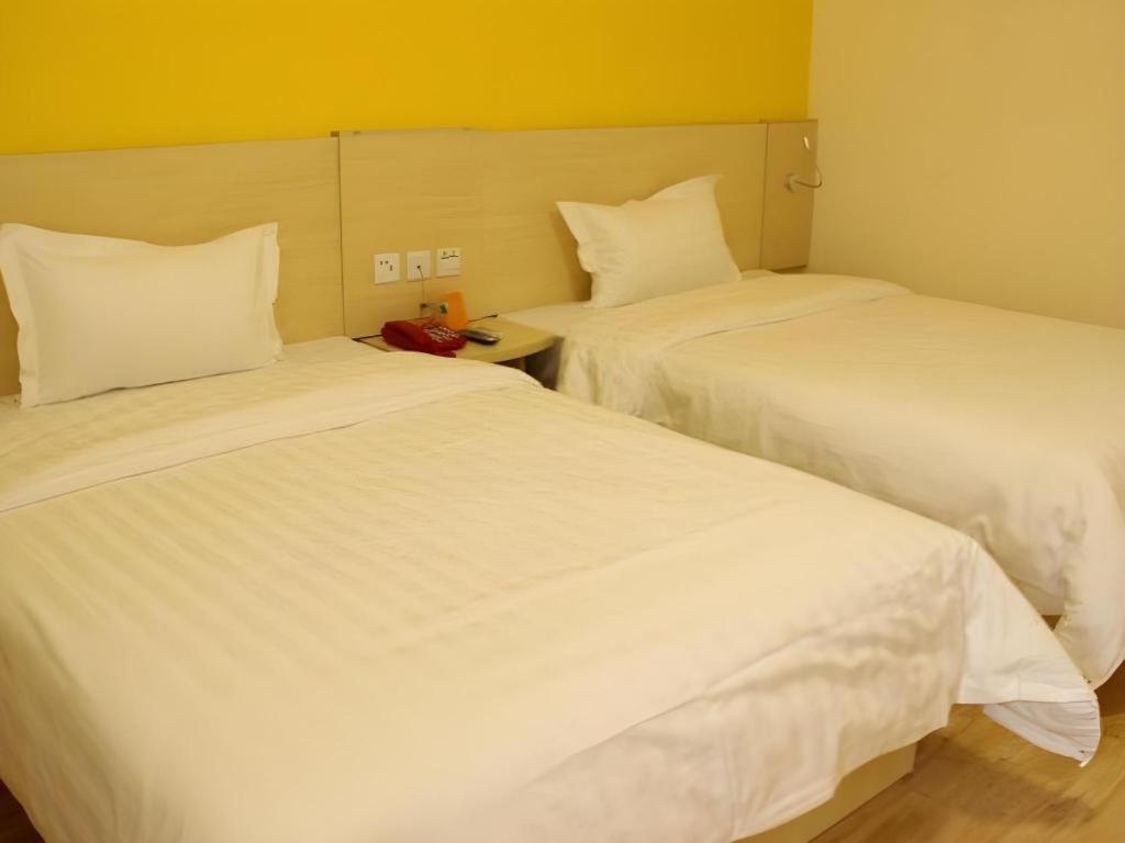7 Days Inn Chengdu Sichuan University South Railway Station Экстерьер фото