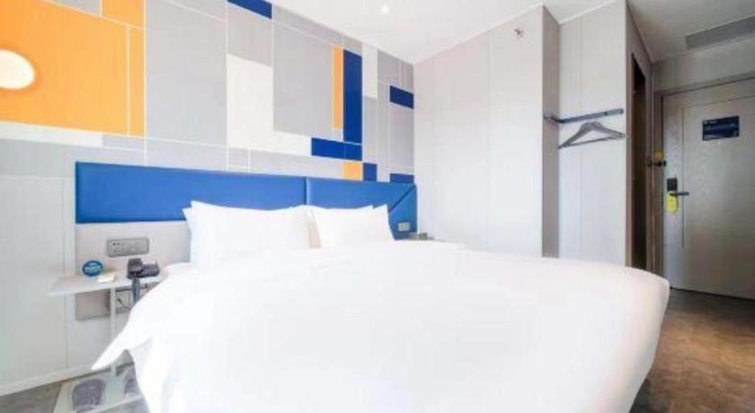 7 Days Inn Chengdu Sichuan University South Railway Station Экстерьер фото