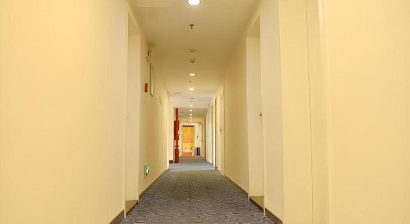 7 Days Inn Chengdu Sichuan University South Railway Station Экстерьер фото