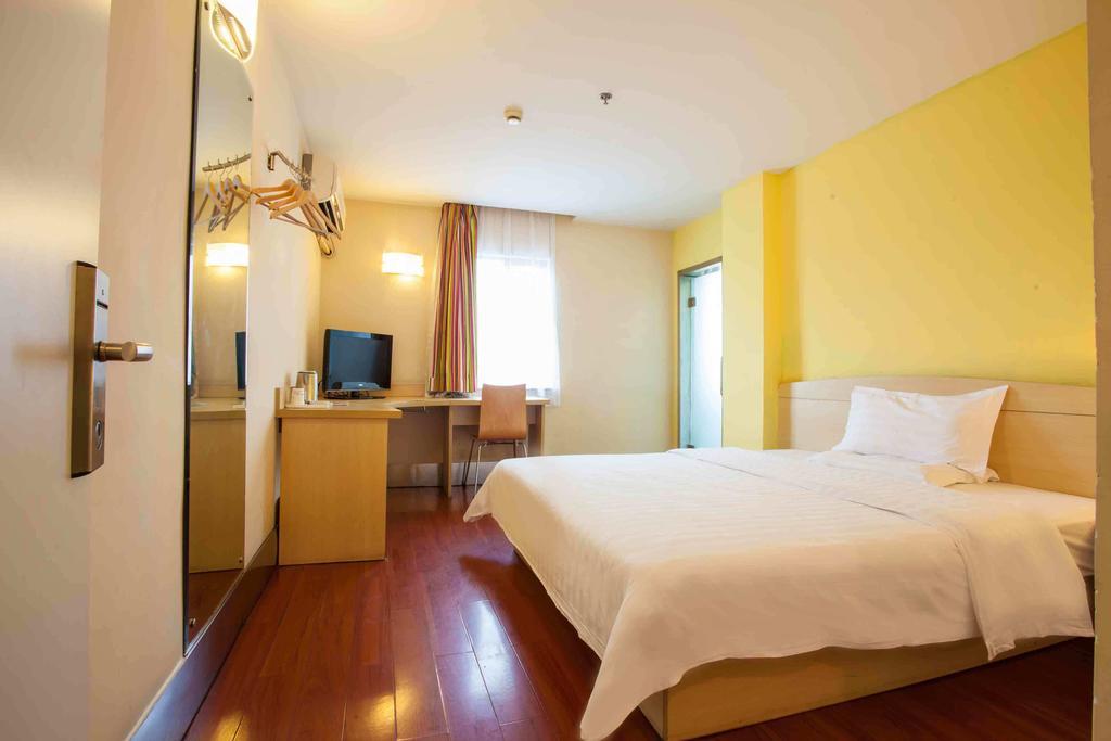 7 Days Inn Chengdu Sichuan University South Railway Station Номер фото